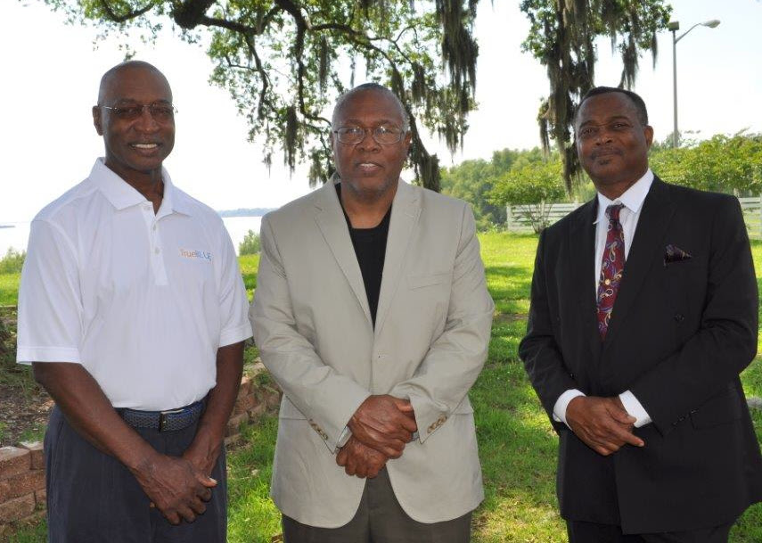 Pictured left to right: Rev. James Brown, SUS Foundation board member; Leroy Edmond, SU alum and major gift donor; and Rev. Ted Major, SU alum and 1880 Society member.